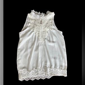 White lace neck sleeveless top. Size M